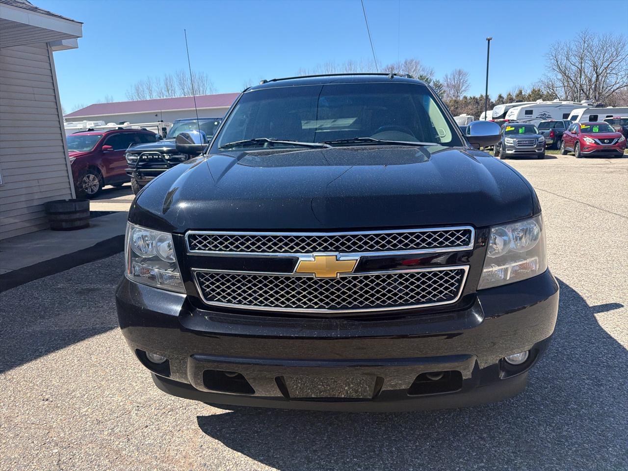 Chevrolet Avalanche 4WD Crew Cab LTZ 2012