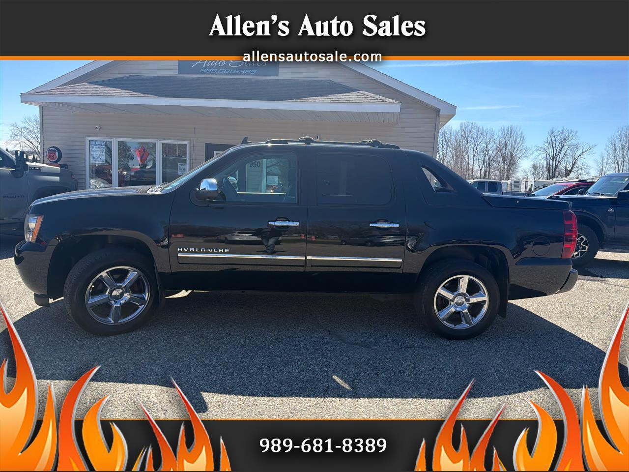 2012 Chevrolet Avalanche 4WD Crew Cab LTZ