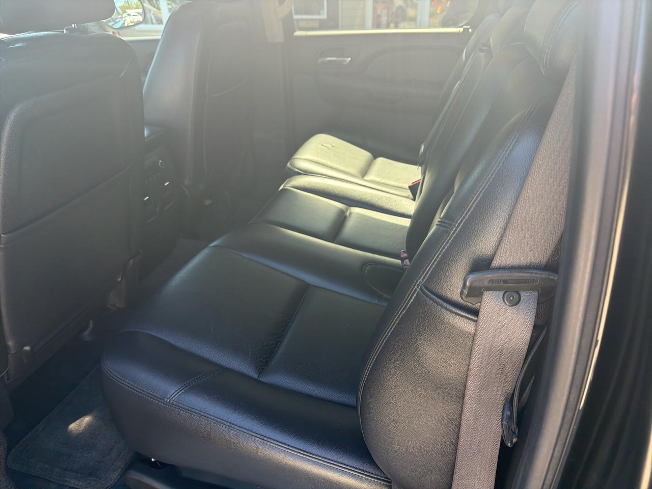Chevrolet Avalanche 4WD Crew Cab LTZ 2012