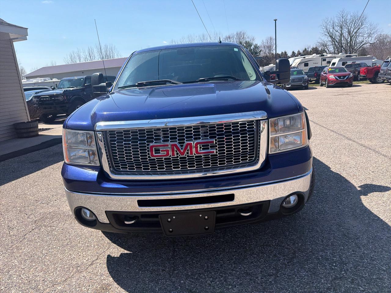 GMC Sierra 1500 4WD Crew Cab 143.5" SLT 2010