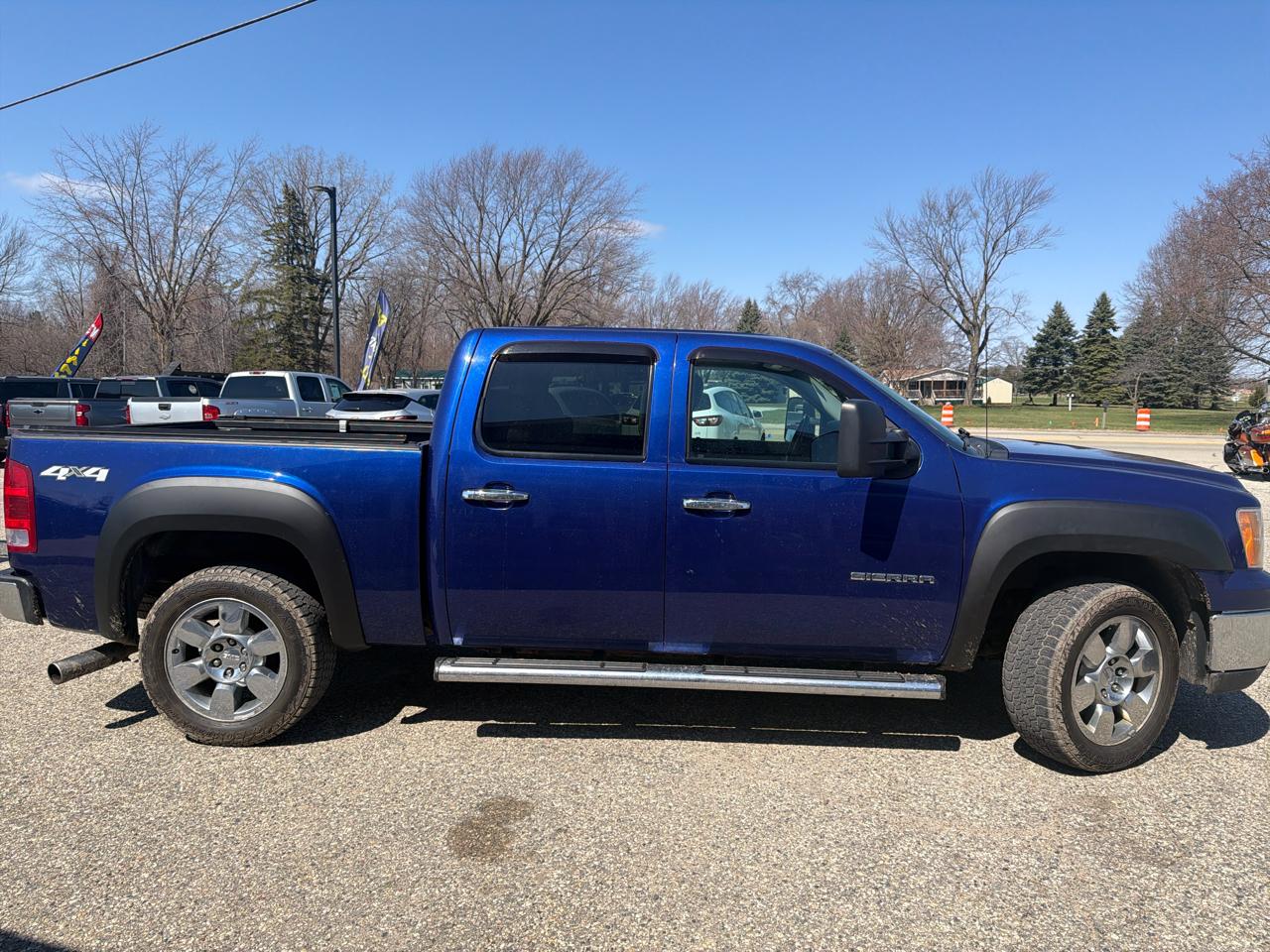 GMC Sierra 1500 4WD Crew Cab 143.5" SLT 2010