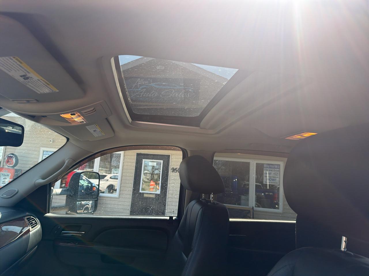 GMC Sierra 1500 4WD Crew Cab 143.5" SLT 2010