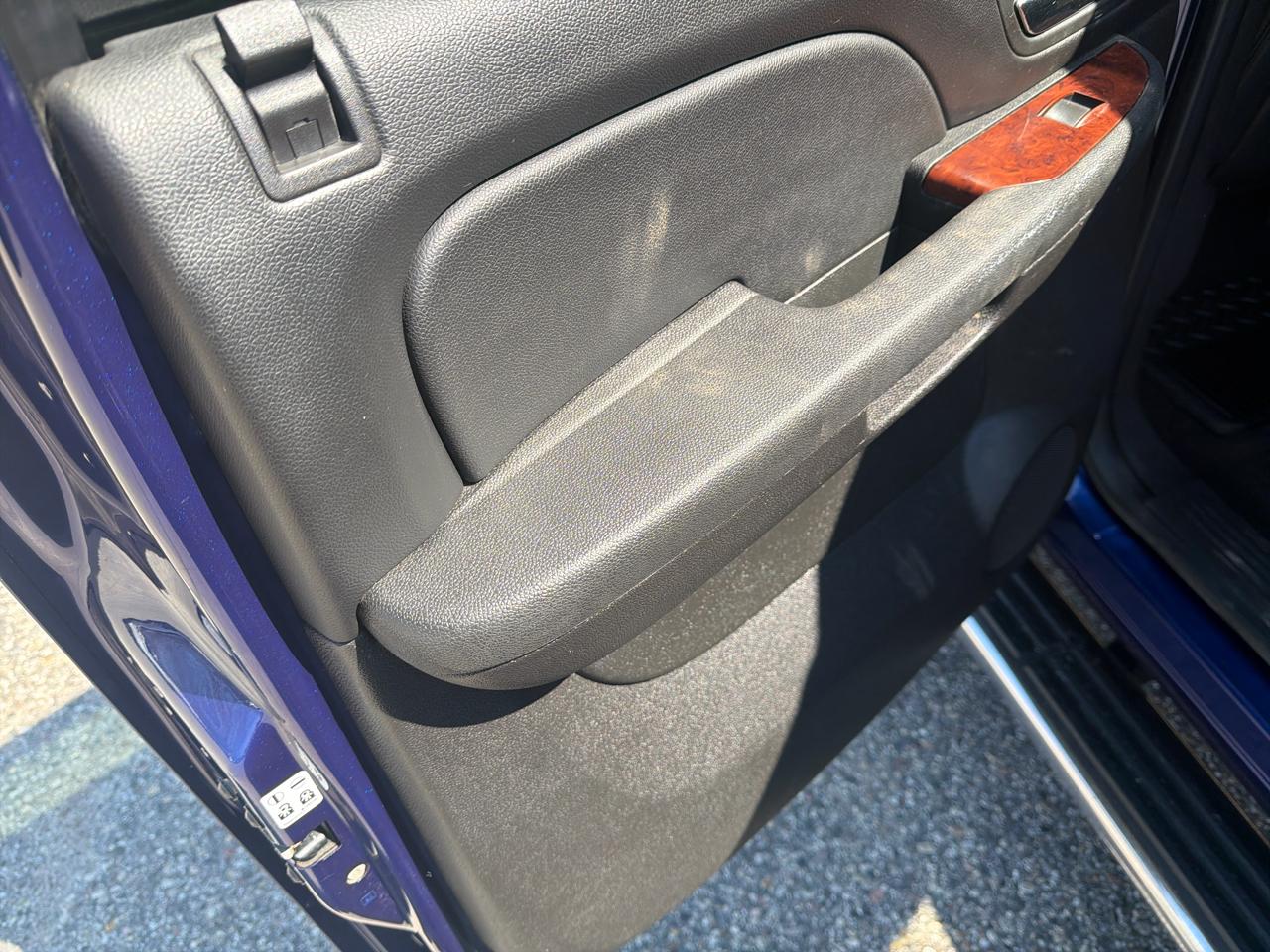 GMC Sierra 1500 4WD Crew Cab 143.5" SLT 2010