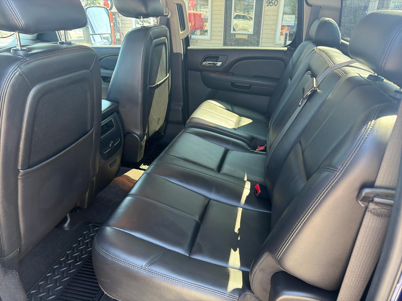 GMC Sierra 1500 4WD Crew Cab 143.5" SLT 2010