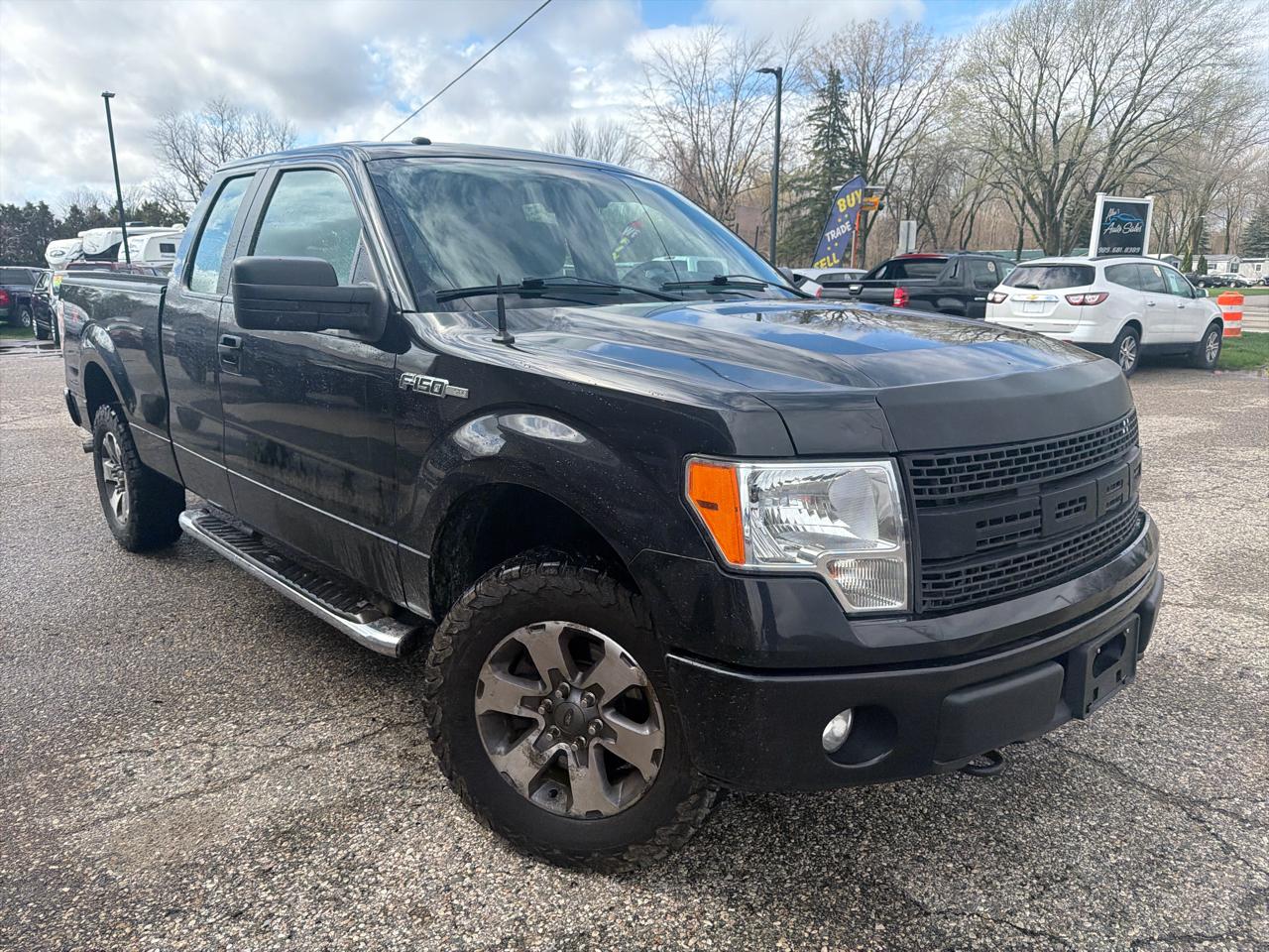 Ford F-150 4WD SuperCab 145" XL 2013