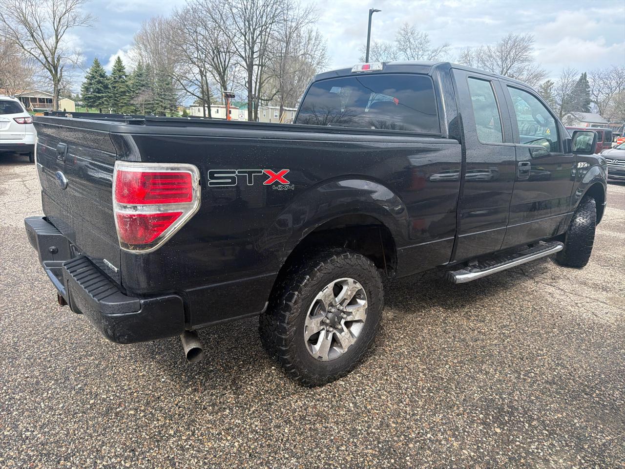 Ford F-150 4WD SuperCab 145" XL 2013