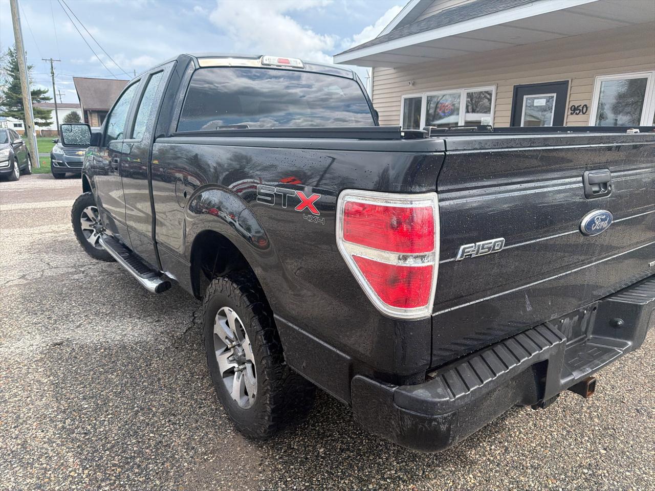 Ford F-150 4WD SuperCab 145" XL 2013