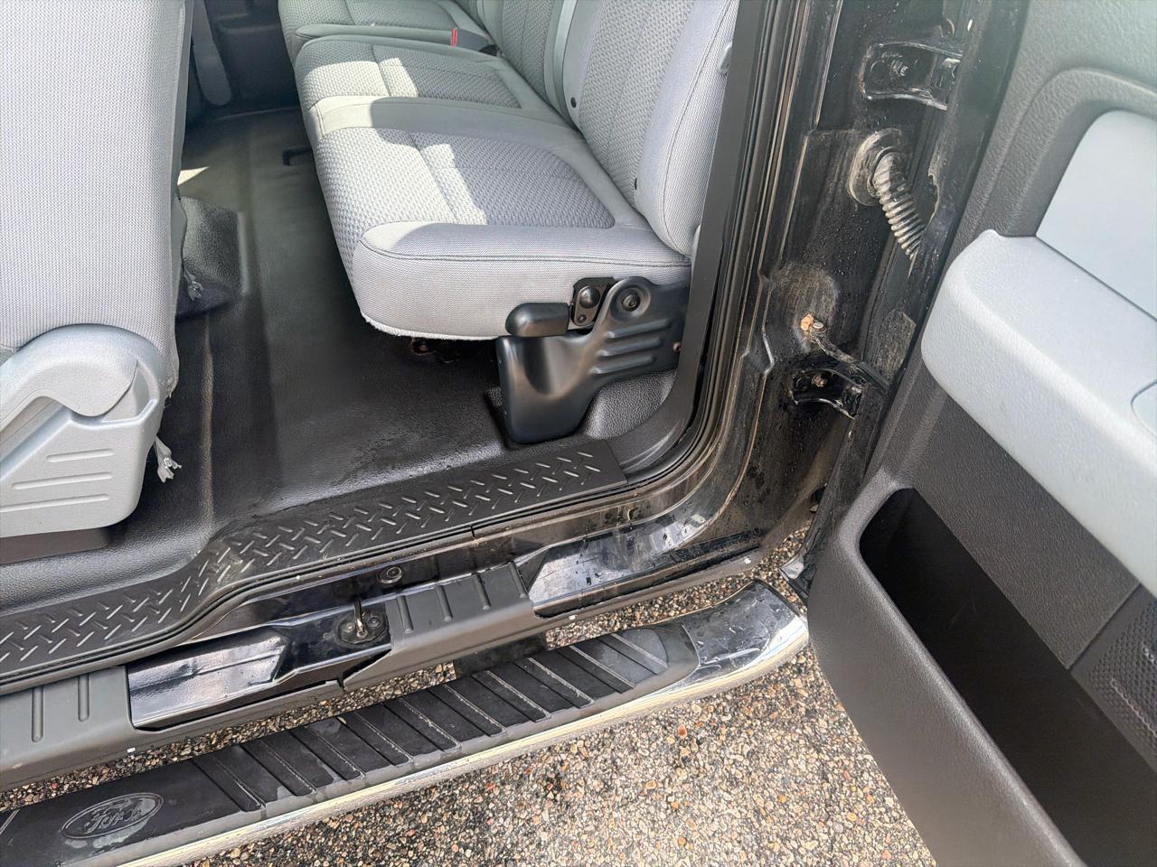 Ford F-150 4WD SuperCab 145" XL 2013