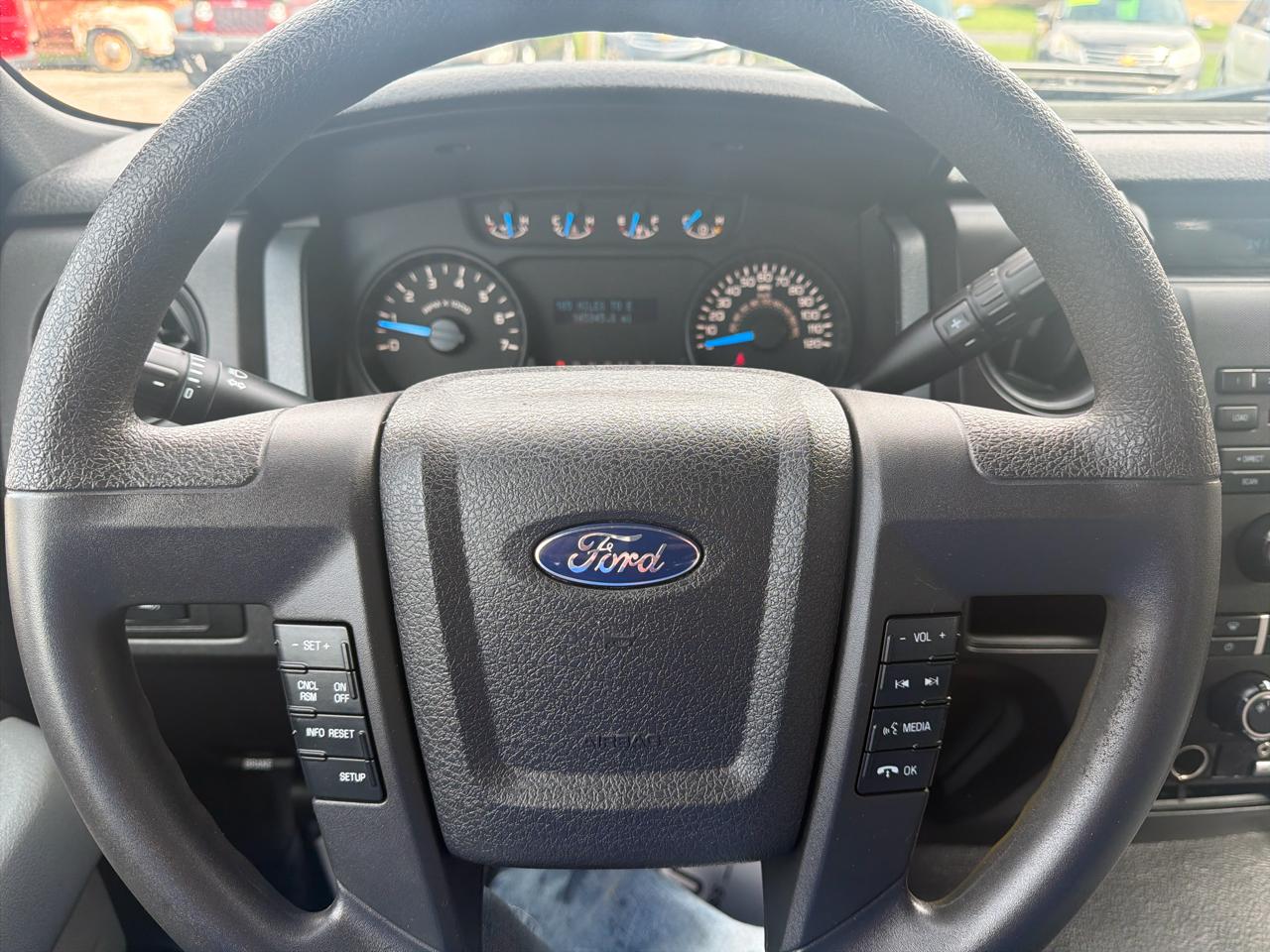 Ford F-150 4WD SuperCab 145" XL 2013