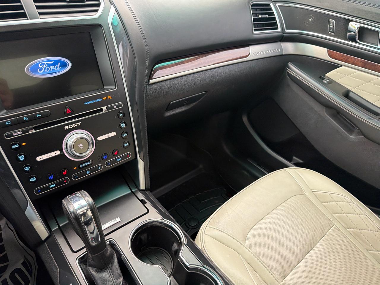 Ford Explorer Platinum 4WD 2017
