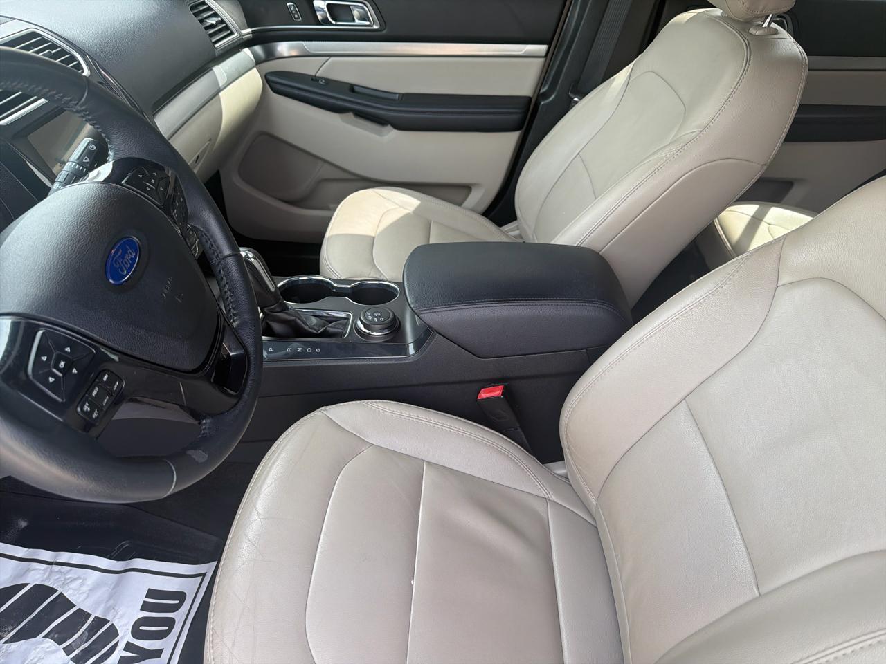 Ford Explorer XLT 4WD 2018
