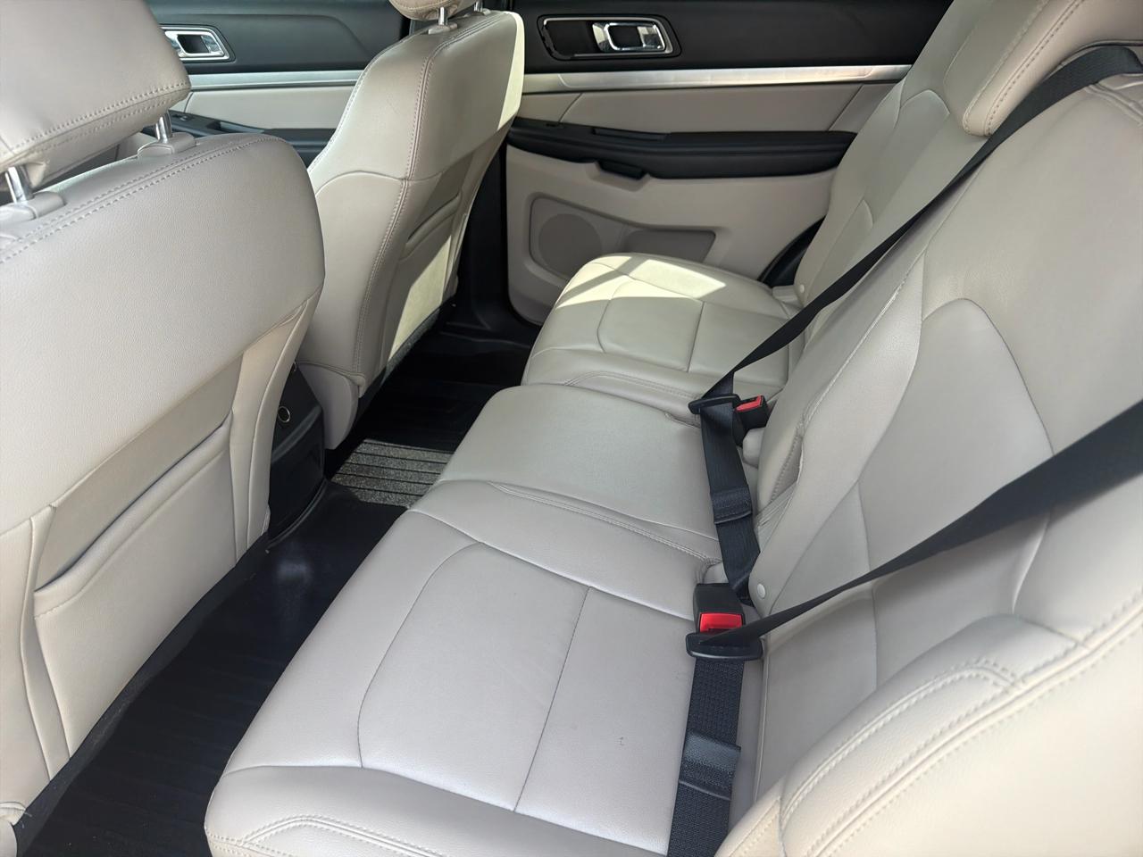 Ford Explorer XLT 4WD 2018