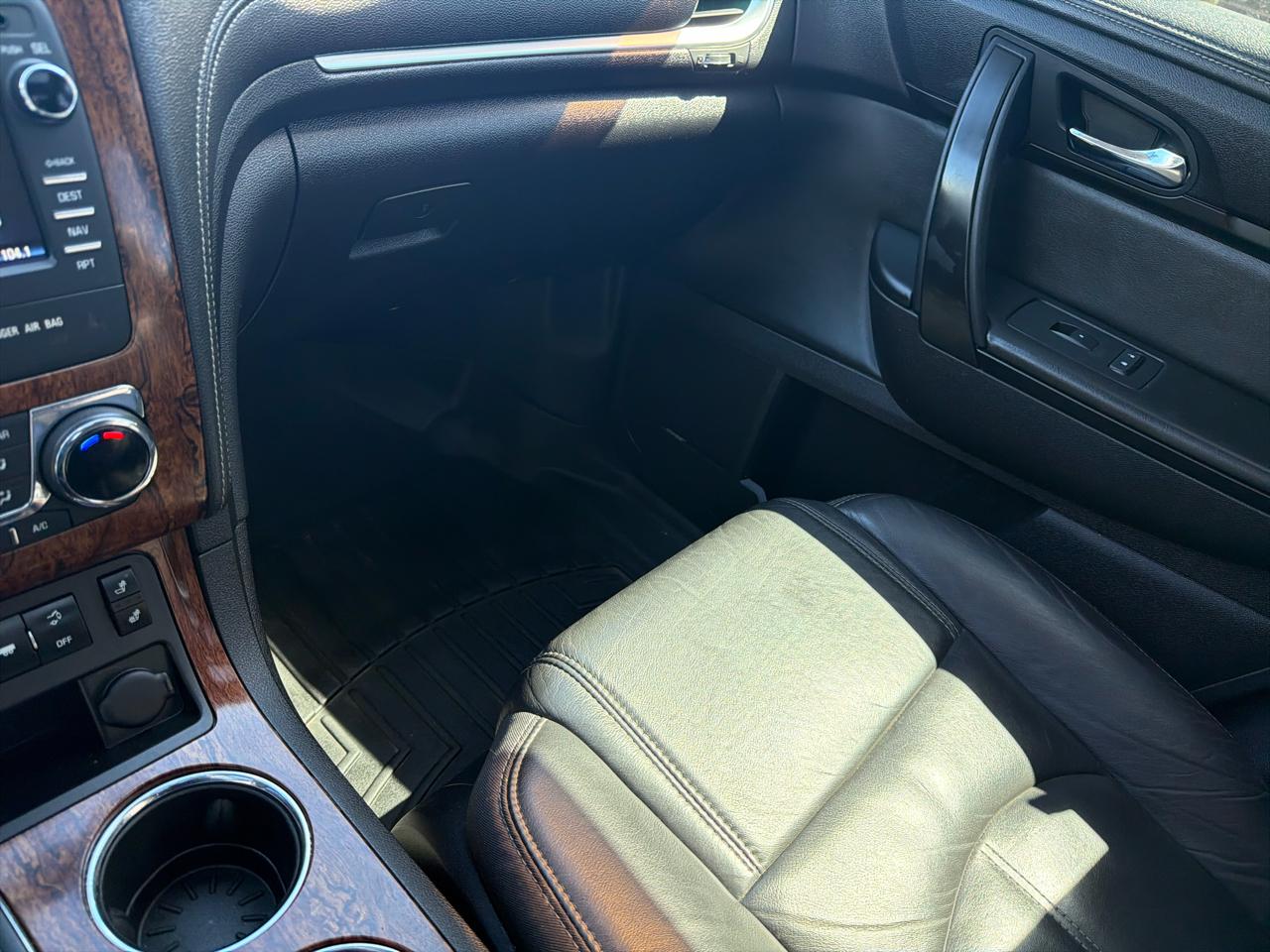 Chevrolet Traverse AWD 4dr LT w/2LT 2014