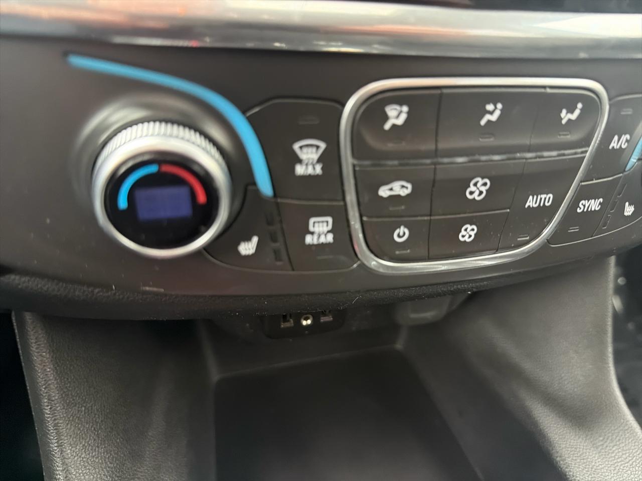 Chevrolet Traverse AWD 4dr LT Leather w/3LT 2019