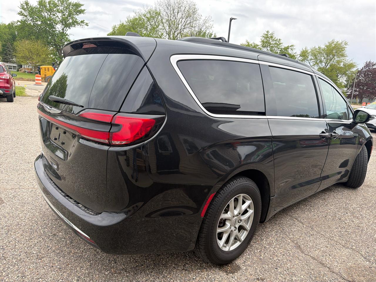 Chrysler Pacifica Touring L FWD 2022