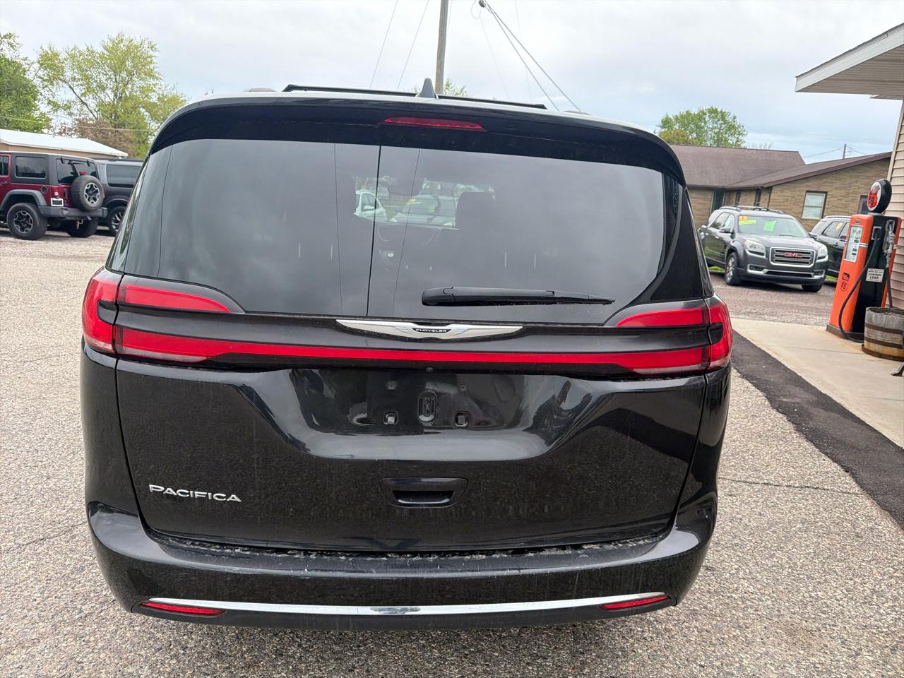 Chrysler Pacifica Touring L FWD 2022