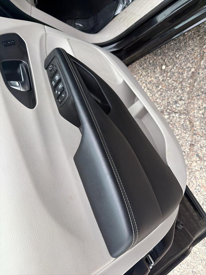 Chrysler Pacifica Touring L FWD 2022