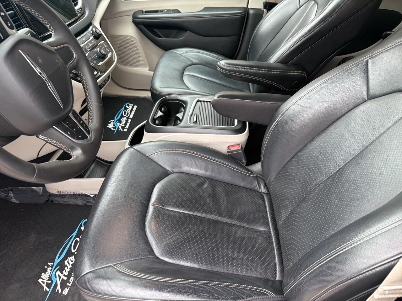 Chrysler Pacifica Touring L FWD 2022