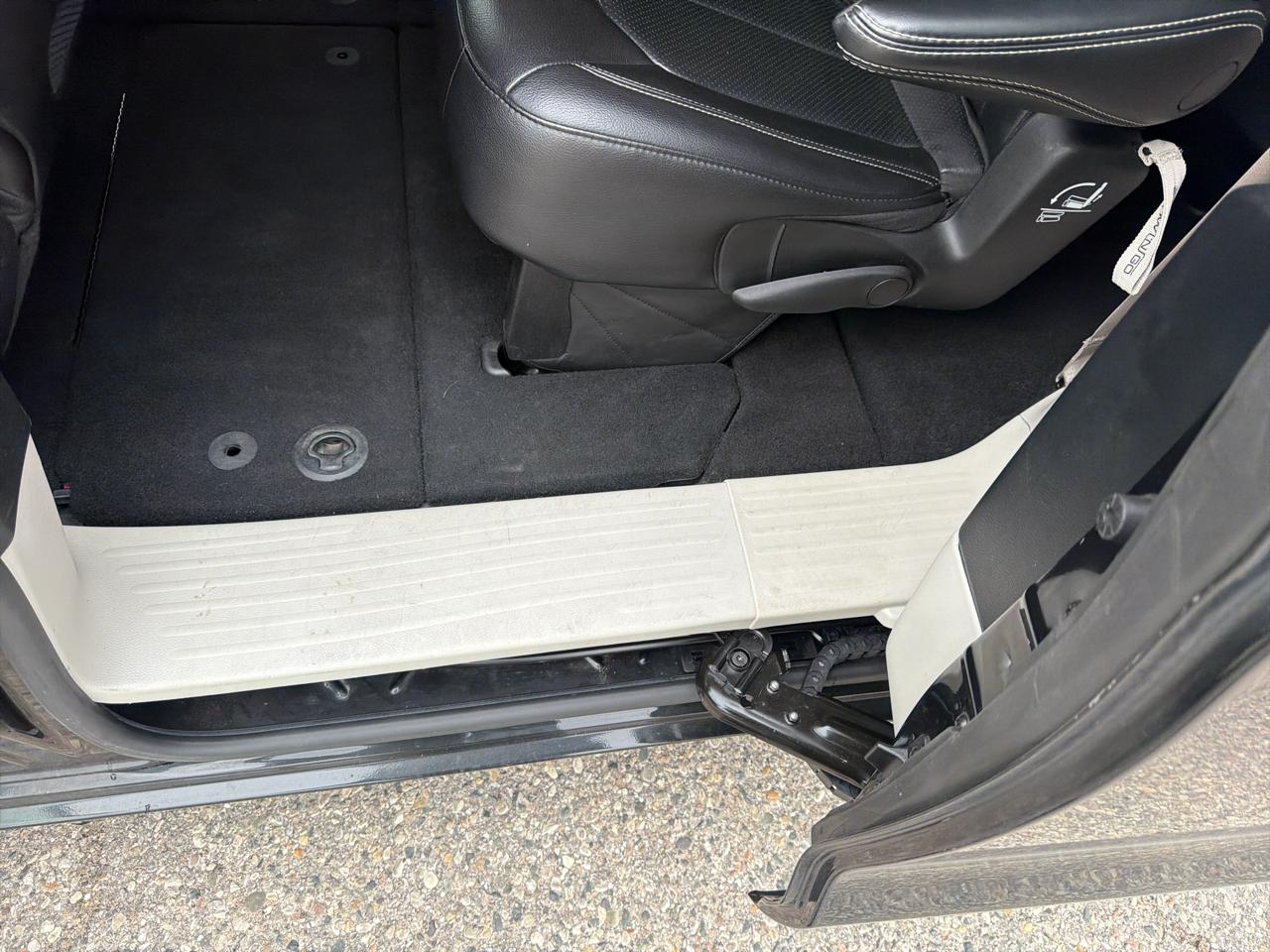 Chrysler Pacifica Touring L FWD 2022
