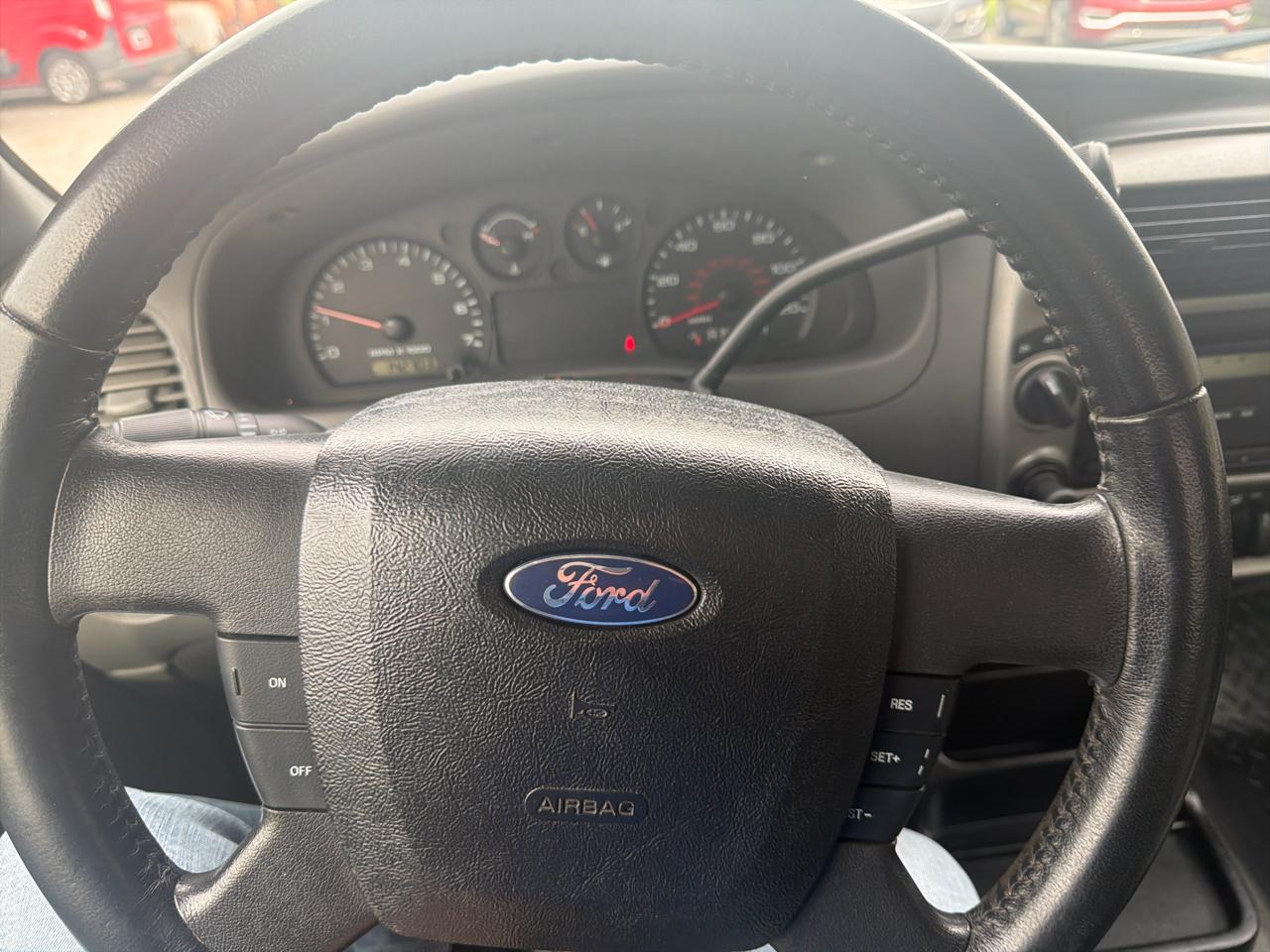 Ford Ranger 4WD 4dr SuperCab 126" XLT 2011