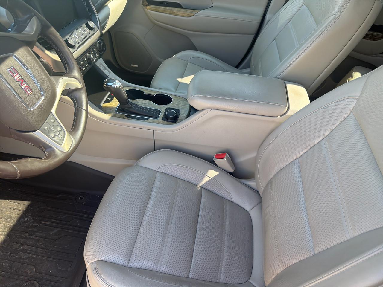 GMC Acadia AWD 4dr Denali 2019