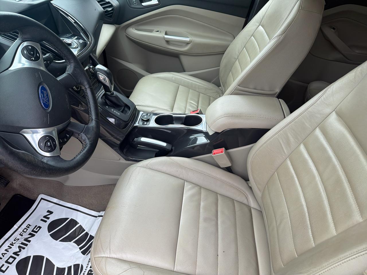 Ford Escape 4WD 4dr Titanium 2016