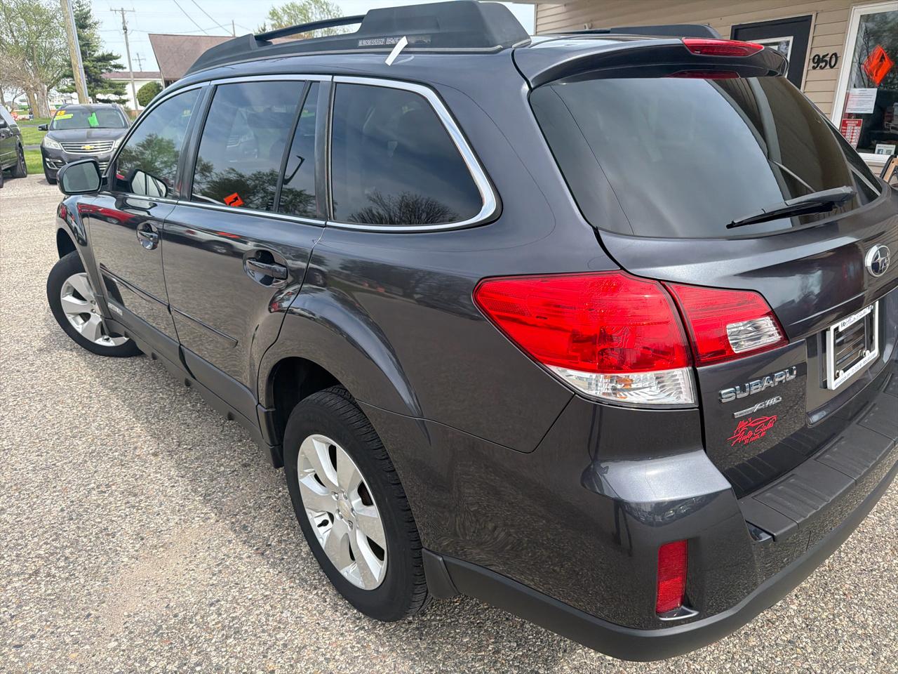Subaru Outback 4dr Wgn H4 Auto 2.5i Premium 2012