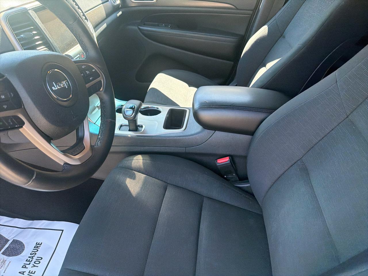 Jeep Grand Cherokee 4WD 4dr Laredo 2014