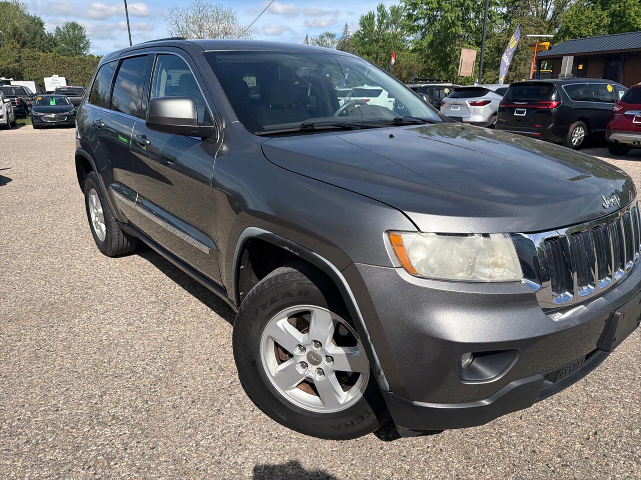 Jeep Grand Cherokee 4WD 4dr Laredo 2012