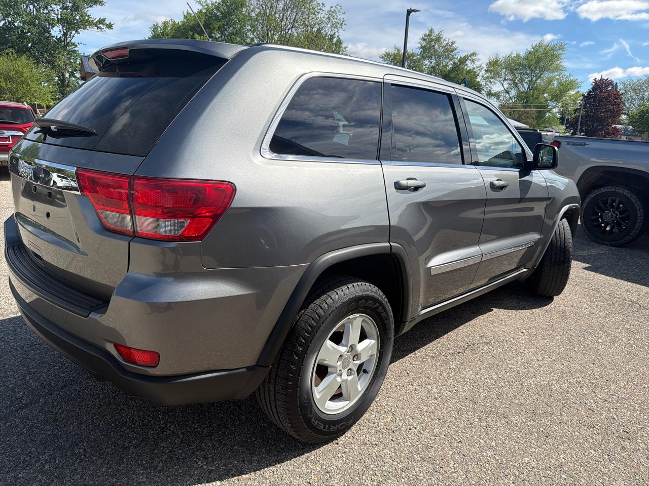 Jeep Grand Cherokee 4WD 4dr Laredo 2012