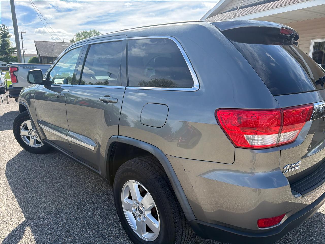 Jeep Grand Cherokee 4WD 4dr Laredo 2012