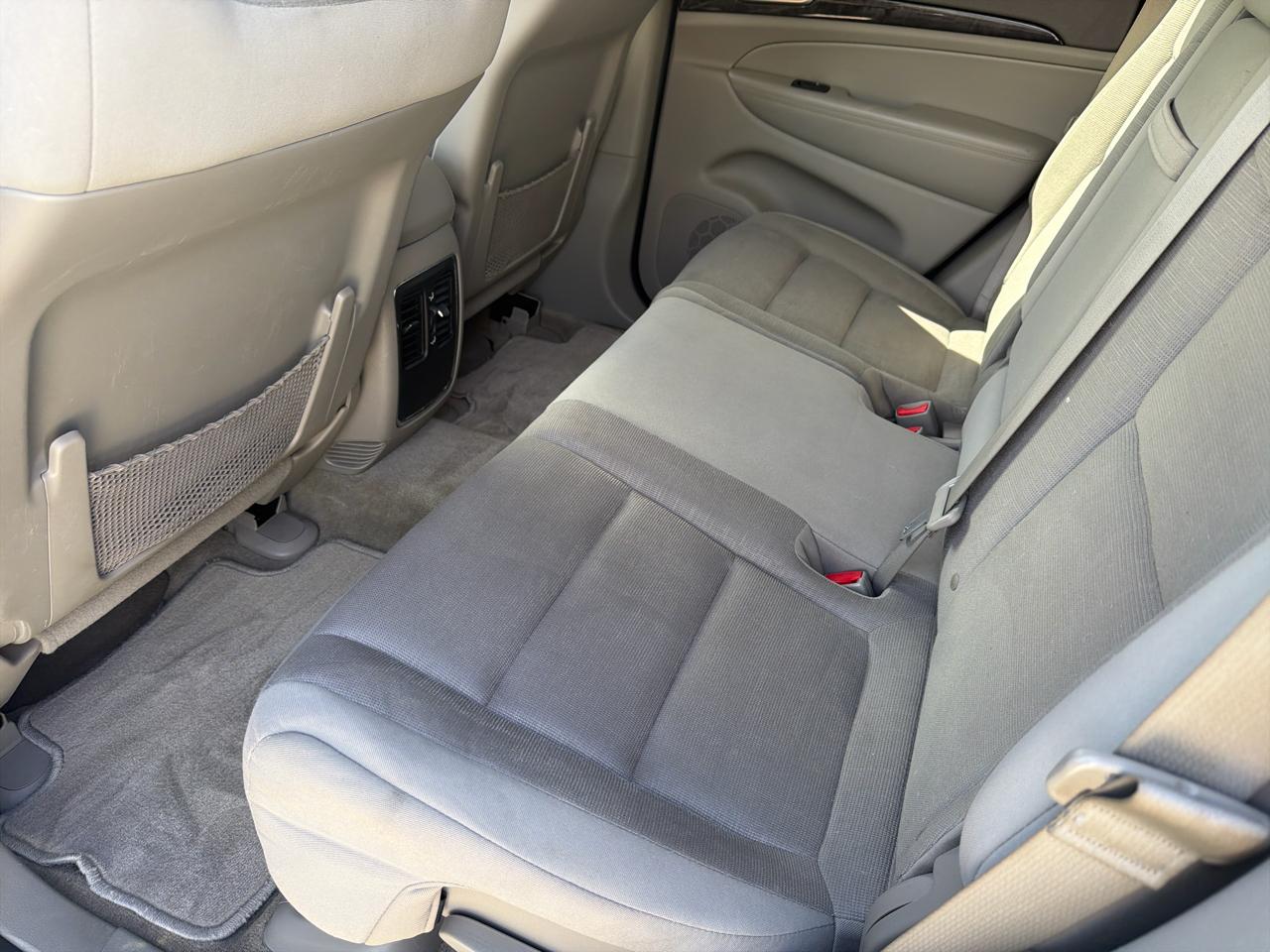 Jeep Grand Cherokee 4WD 4dr Laredo 2012