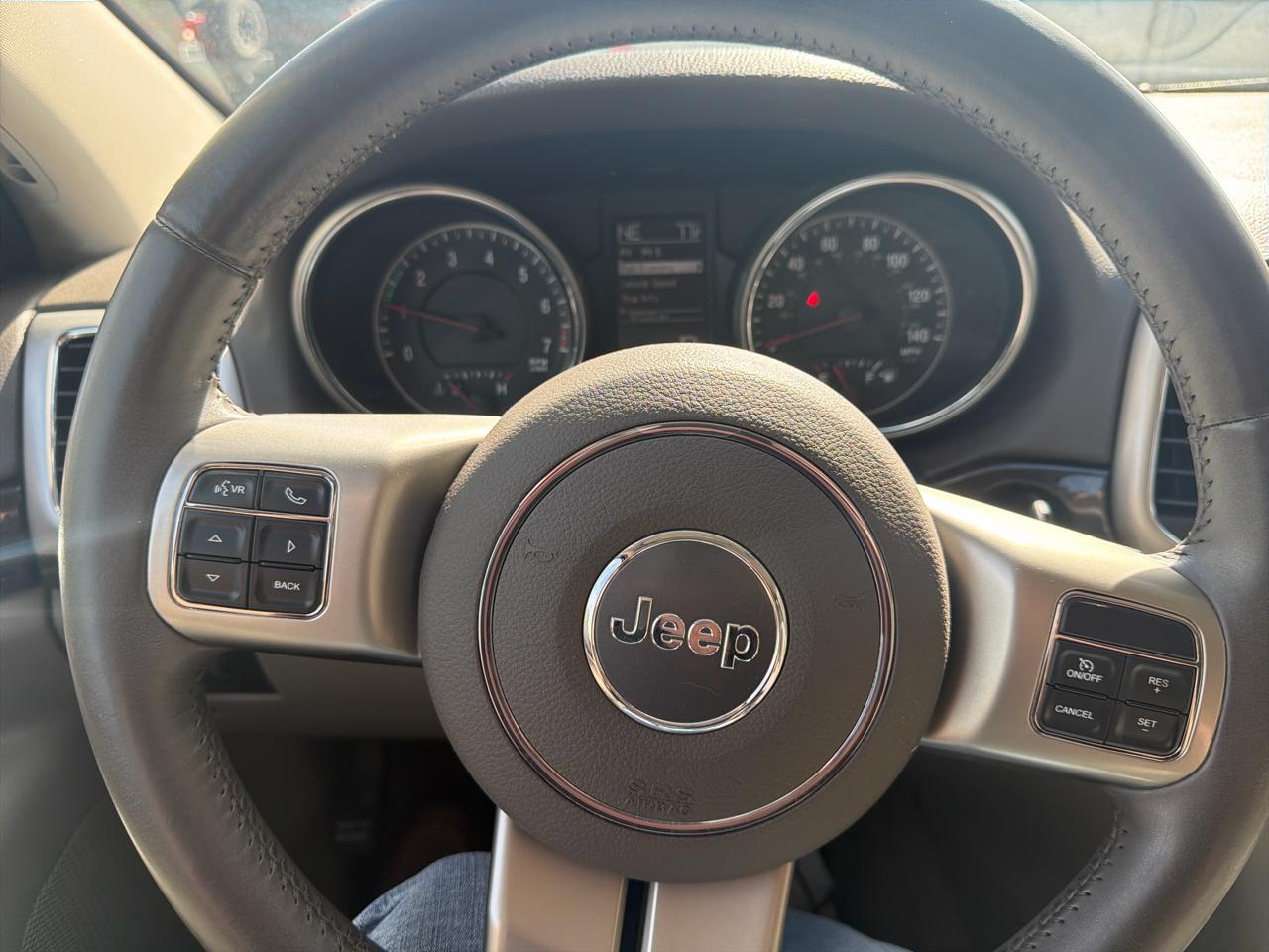 Jeep Grand Cherokee 4WD 4dr Laredo 2012