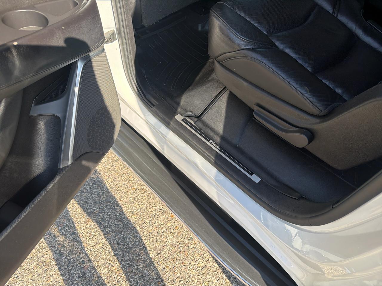 Cadillac Escalade ESV 4WD 4dr Luxury 2019