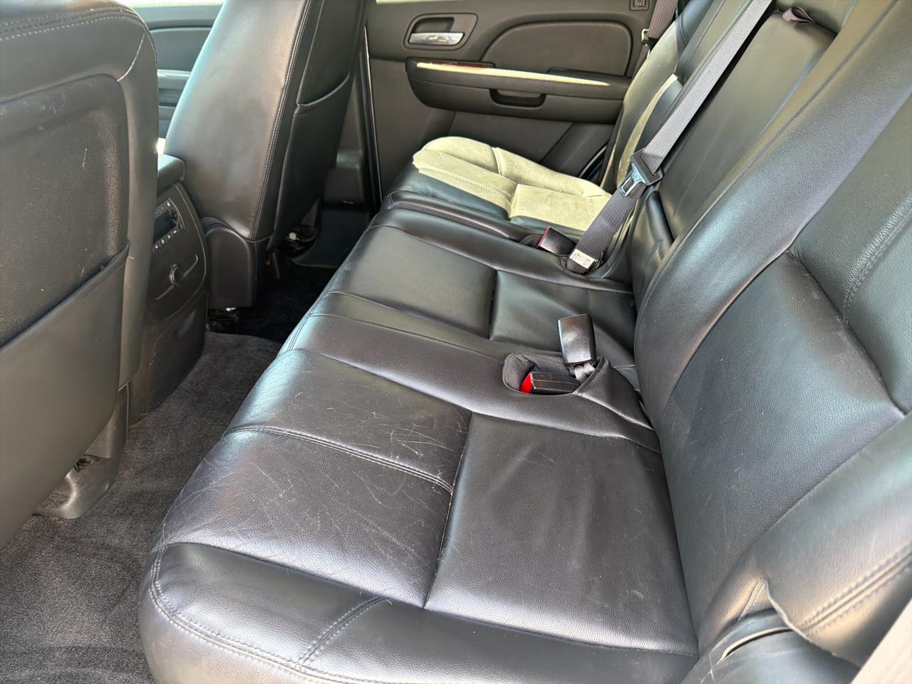 GMC Yukon 4WD 4dr SLT 2014