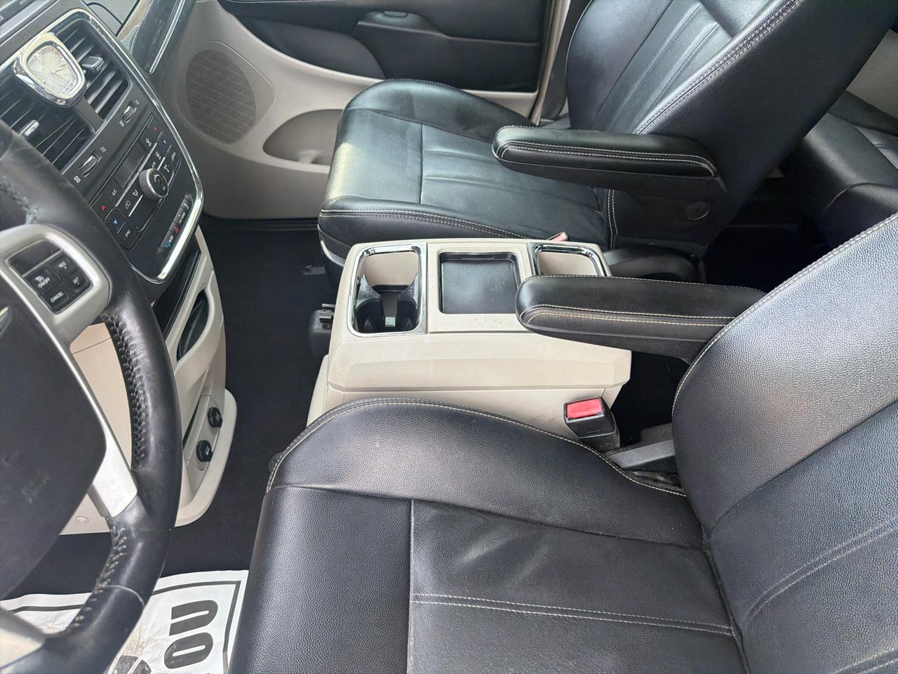 Chrysler Town & Country 4dr Wgn Touring 2015