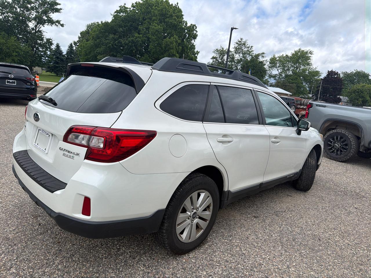 Subaru Outback 4dr Wgn 2.5i Premium PZEV 2016