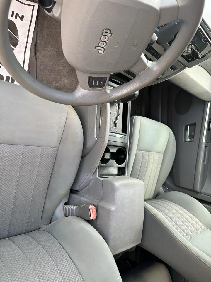 Jeep Grand Cherokee 4dr Laredo 4WD 2005