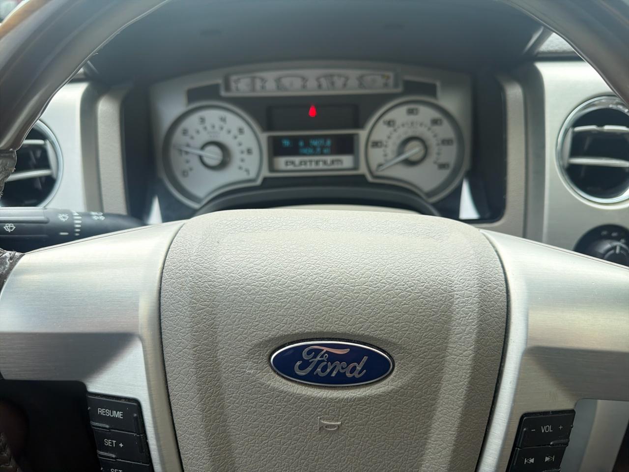 Ford F-150 4WD SuperCrew 145" XL 2010