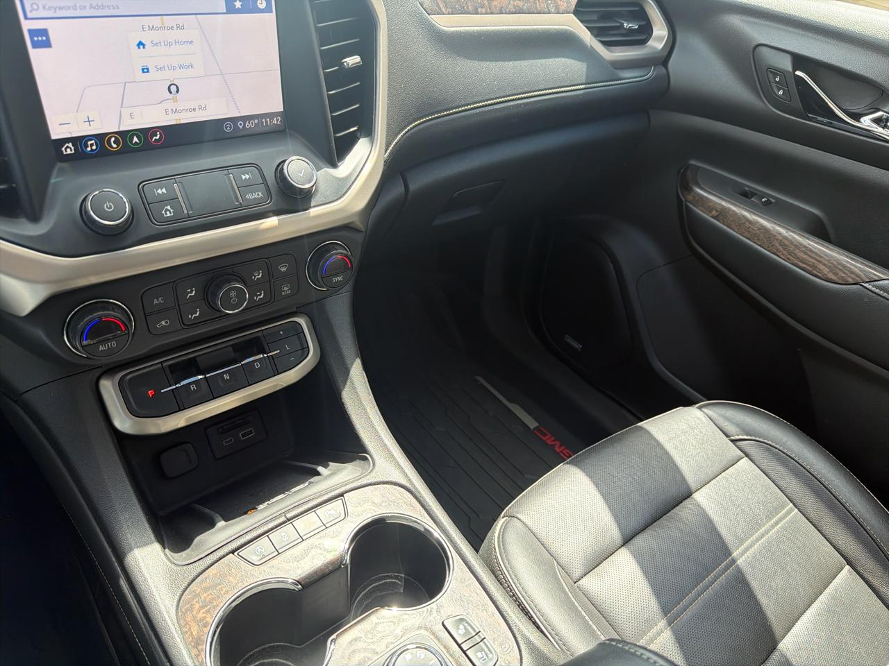 GMC Acadia AWD 4dr Denali 2020