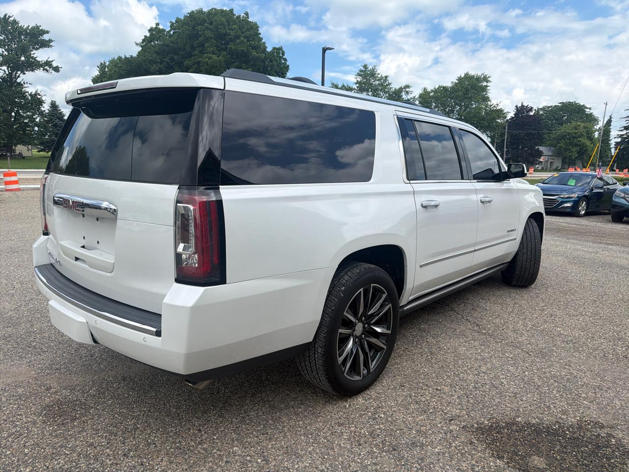 GMC Yukon XL 4WD 4dr Denali 2018