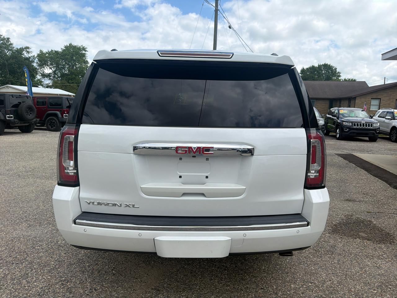 GMC Yukon XL 4WD 4dr Denali 2018