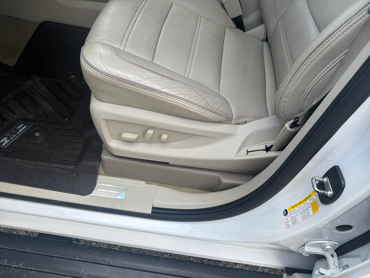 GMC Yukon XL 4WD 4dr Denali 2018