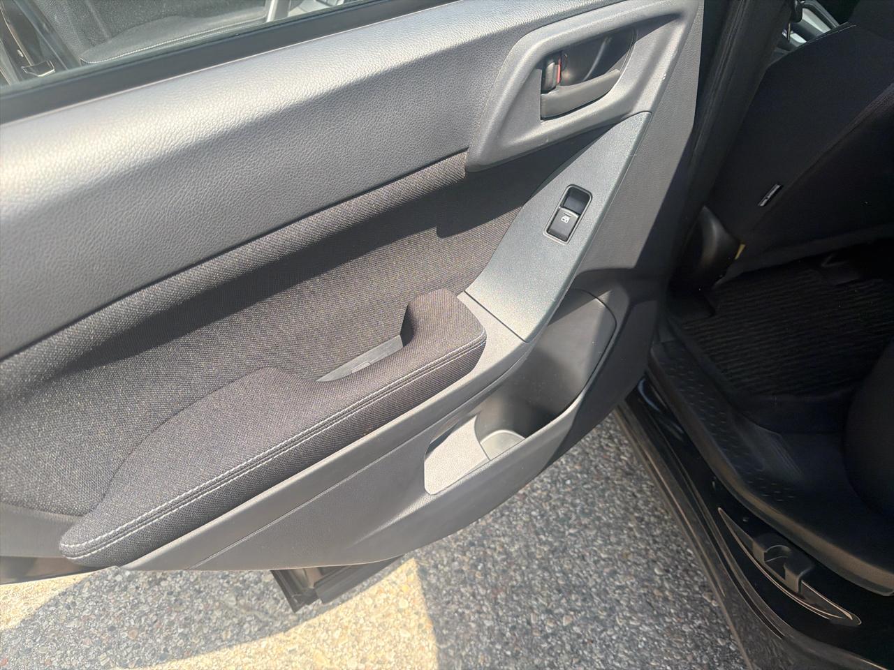 Subaru Forester 4dr CVT 2.5i PZEV 2015