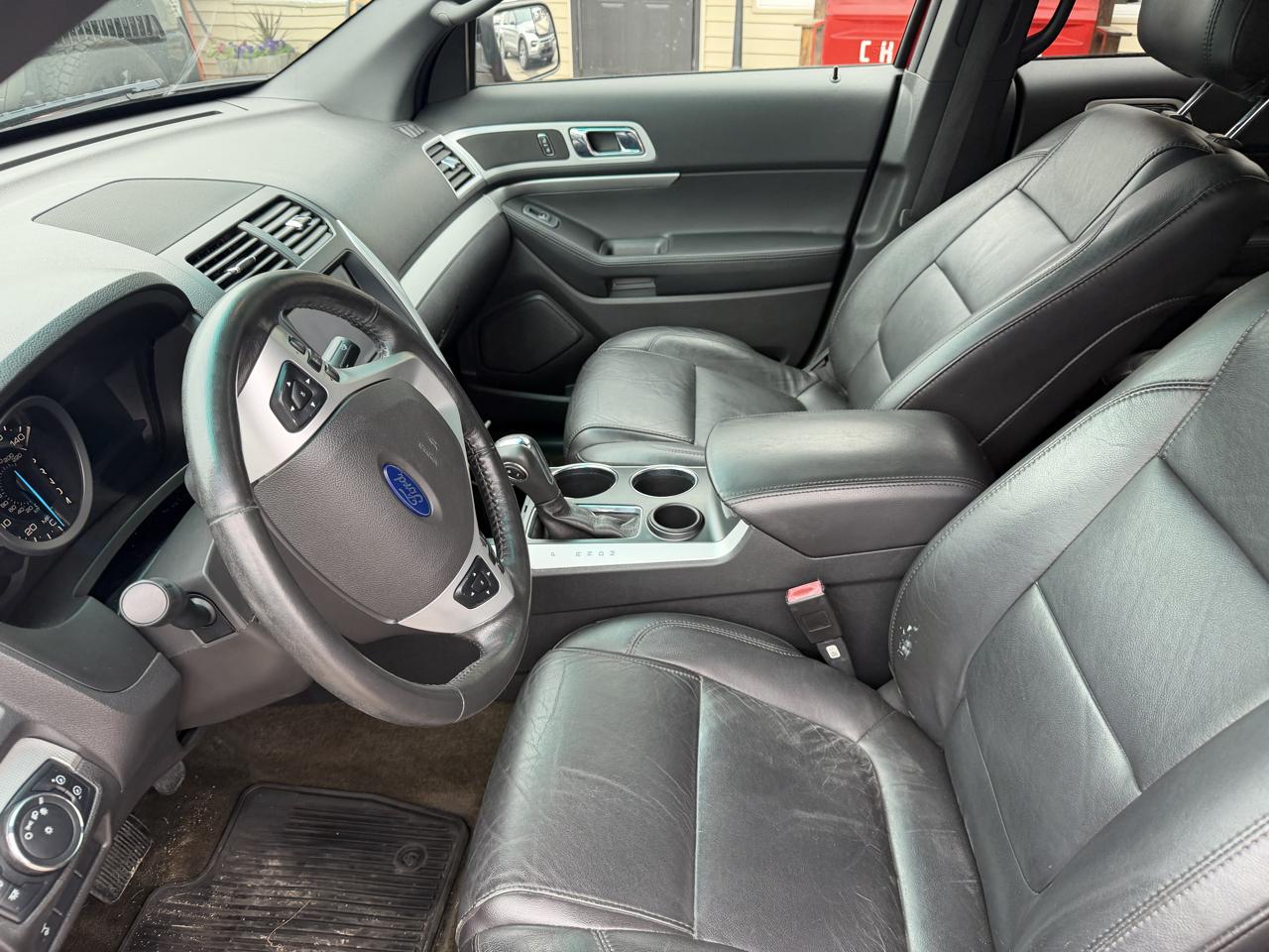 Ford Explorer FWD 4dr XLT 2013