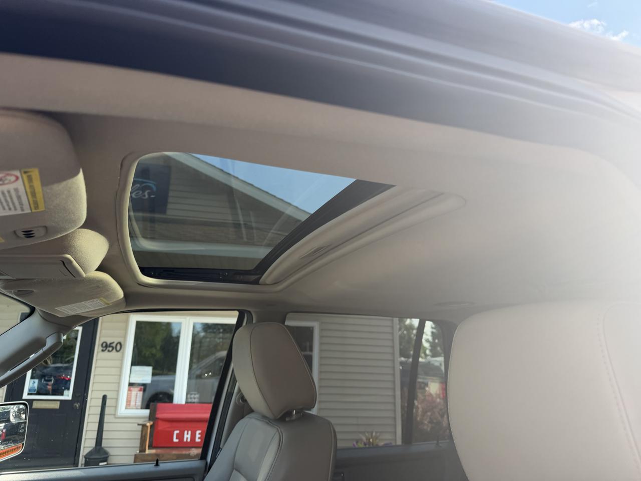 Ford Expedition 4WD 4dr Limited 2012