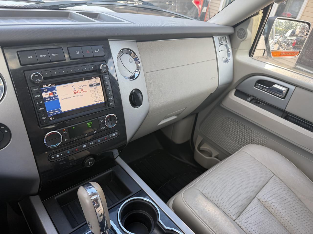 Ford Expedition 4WD 4dr Limited 2012