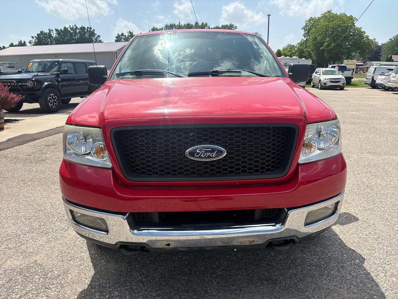 Ford F-150 Supercab 133" XLT 4WD 2005