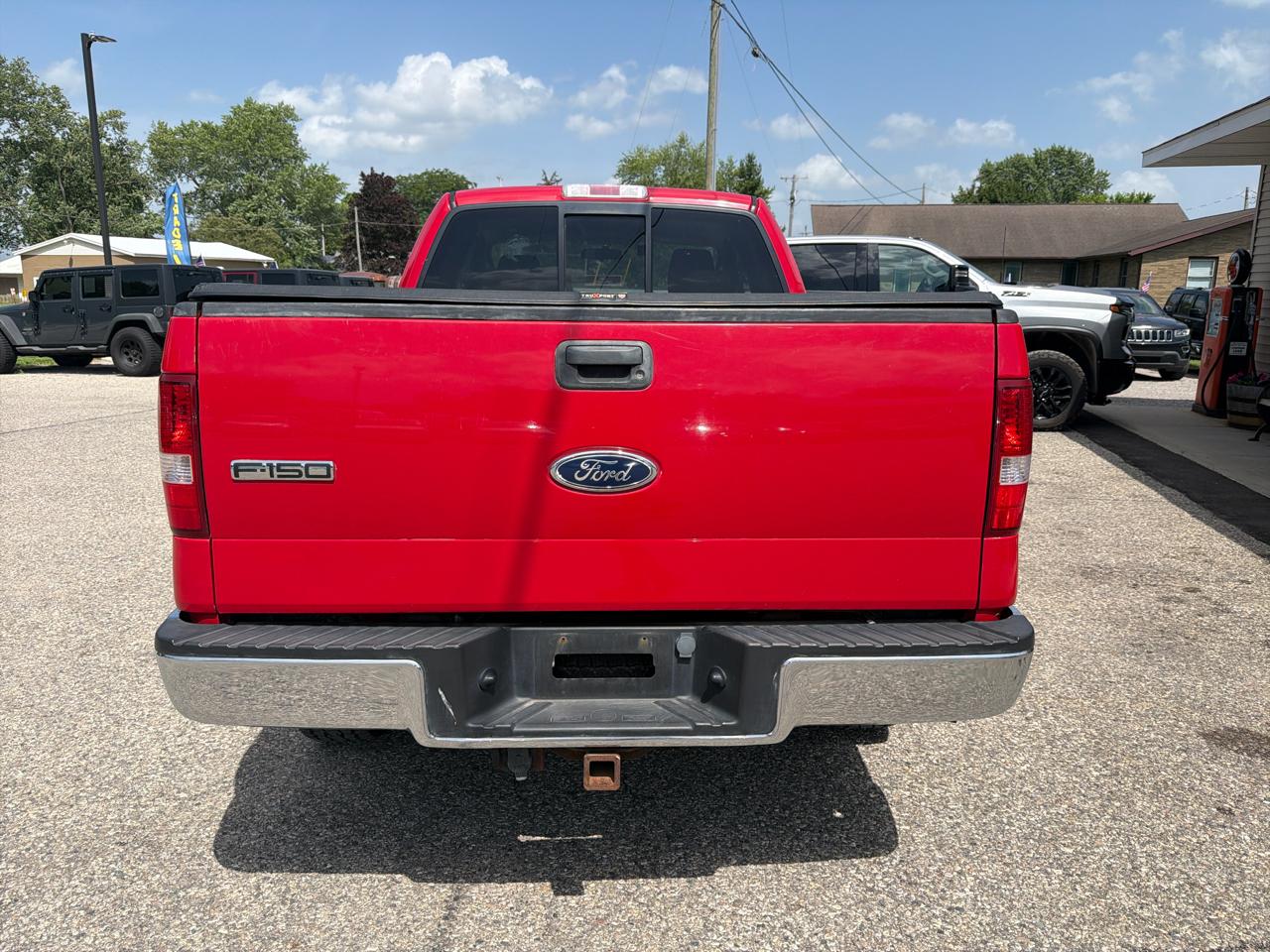 Ford F-150 Supercab 133" XLT 4WD 2005