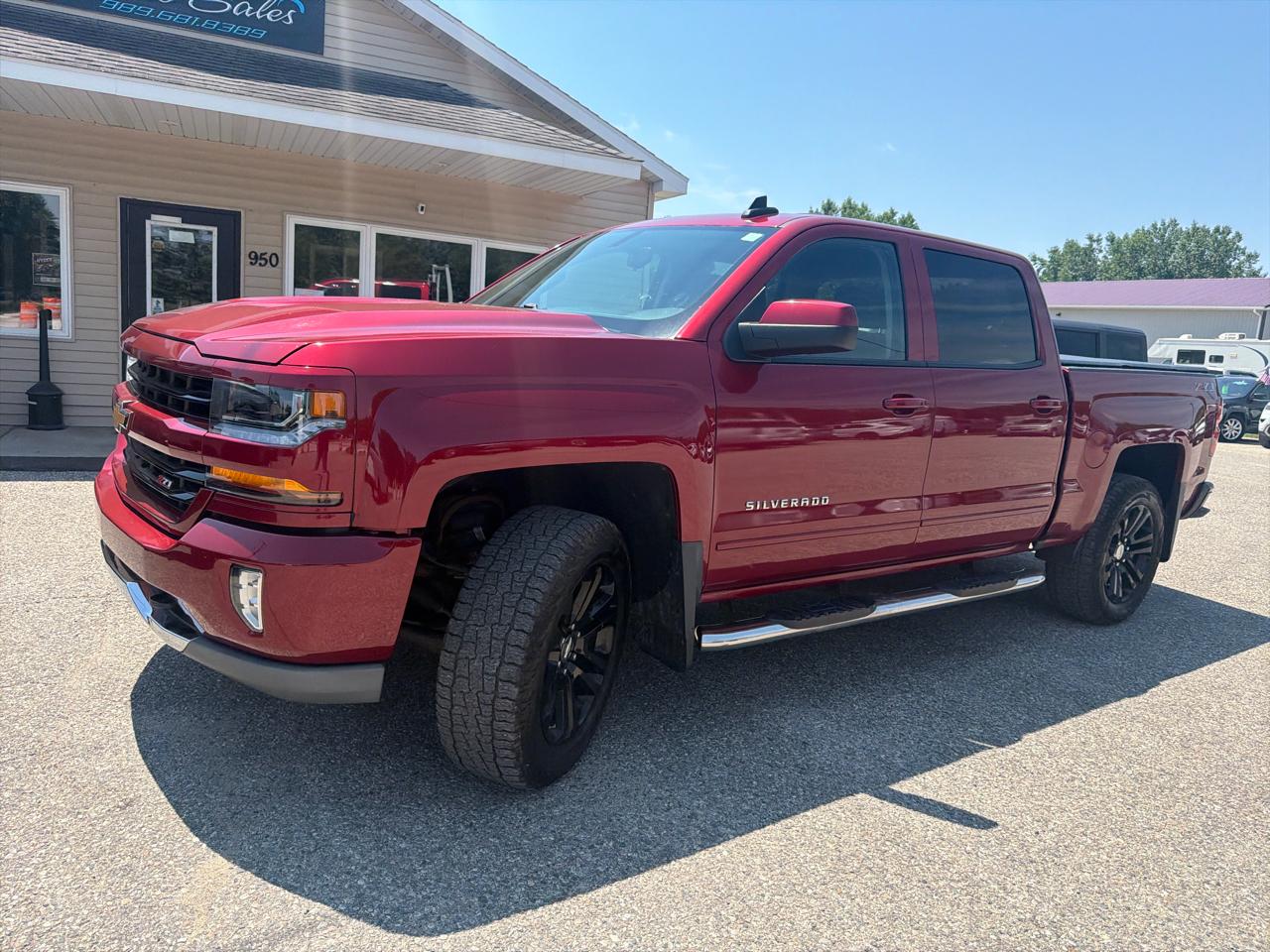 Chevrolet Silverado 1500 4WD Crew Cab 143.5" LT w/2LT 2018